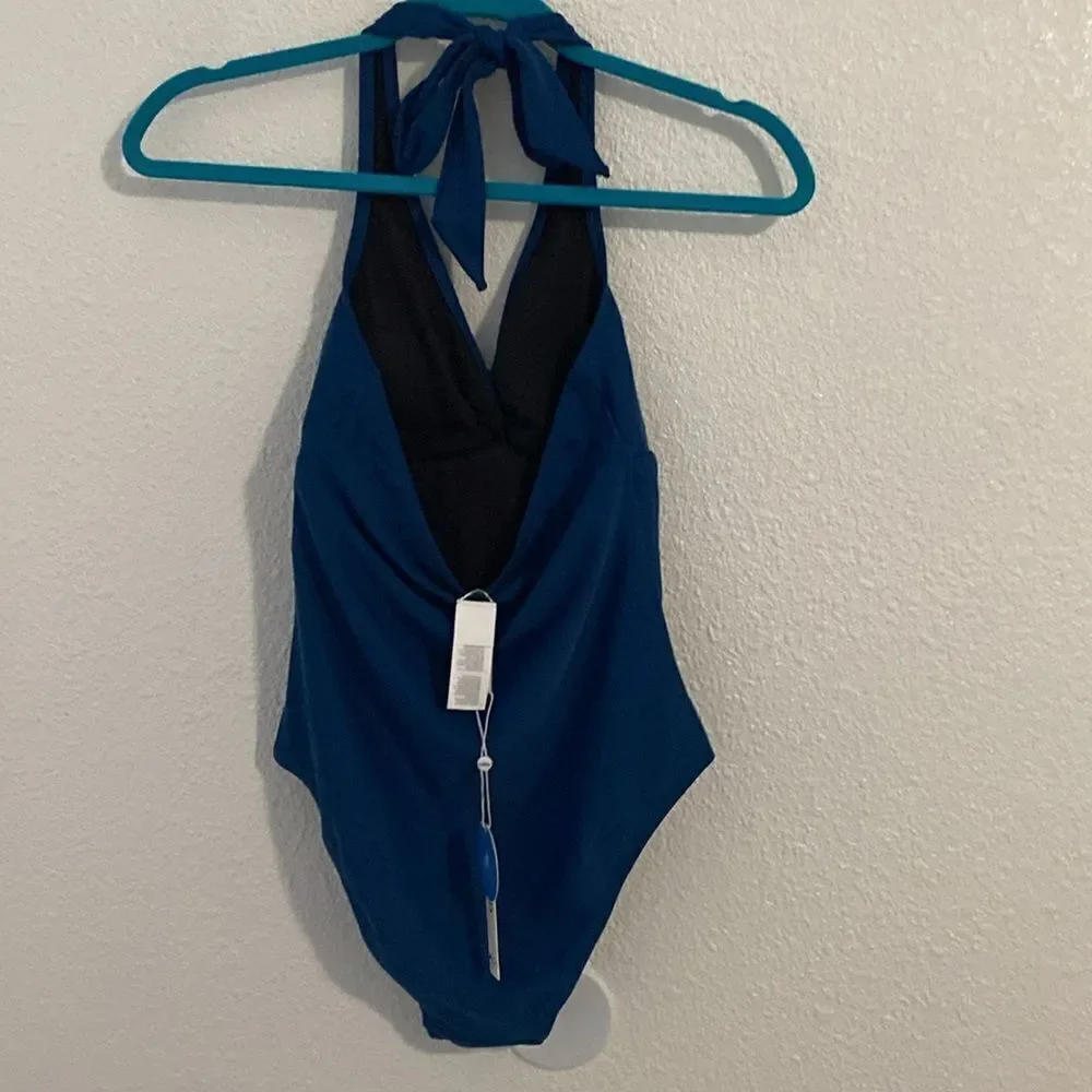 NWT- CUPSHE- deep blue halter twisted detail one piece- Size small